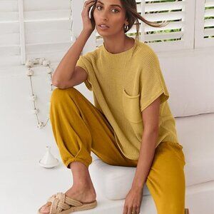 NEW!  Knit Sweater Set With Pants M 106